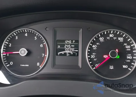 2013 Volkswagen Jetta 2.5L Se z USA, uszkodzony, nr VIN 3VWDP7AJ3DM433079